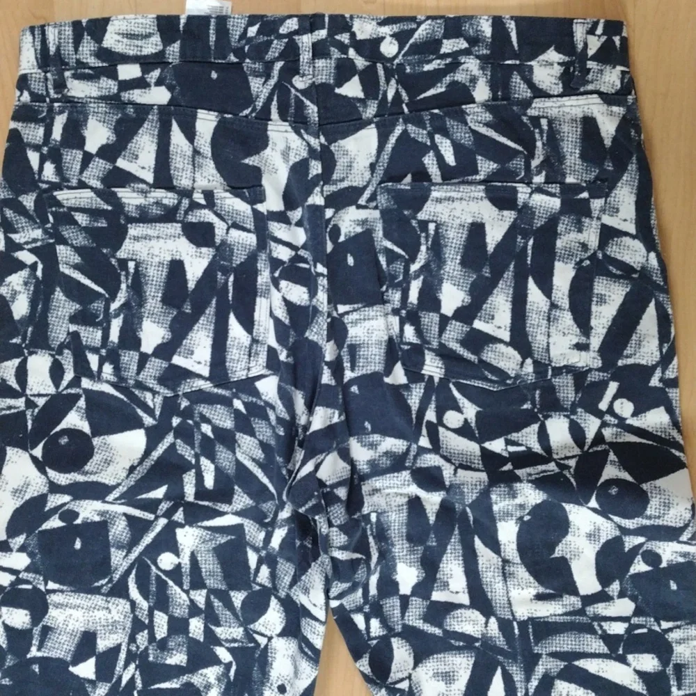 Monki patterned straight leg trousers - Picture 5 of 5